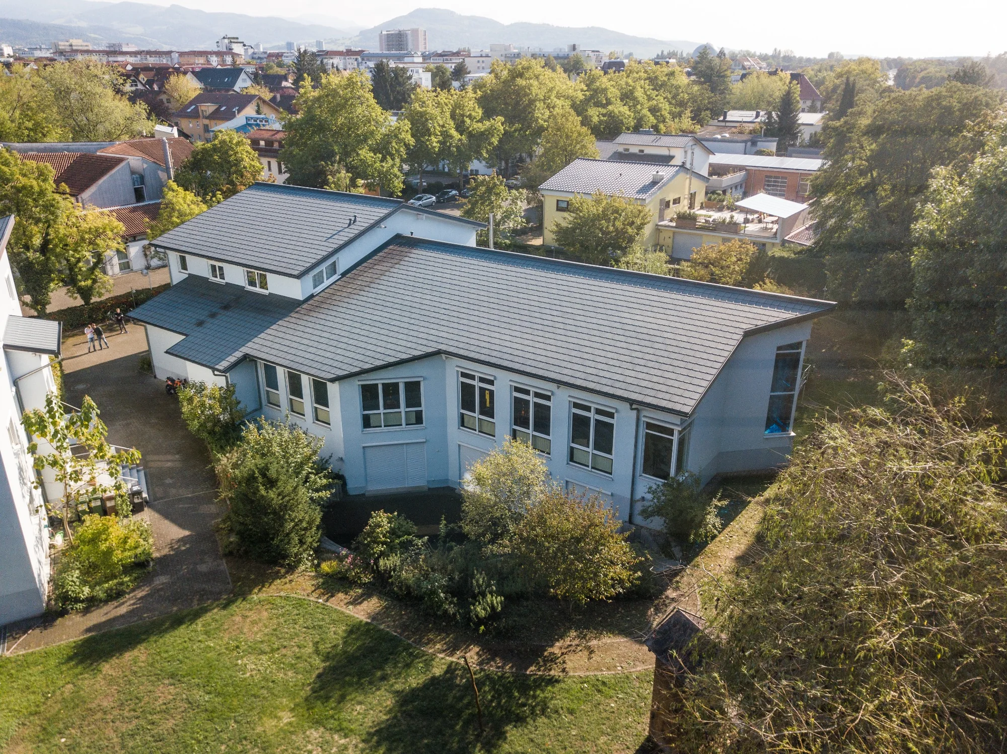 Gemeindehaus der C1 Gemeinde Freiburg aus der Luft